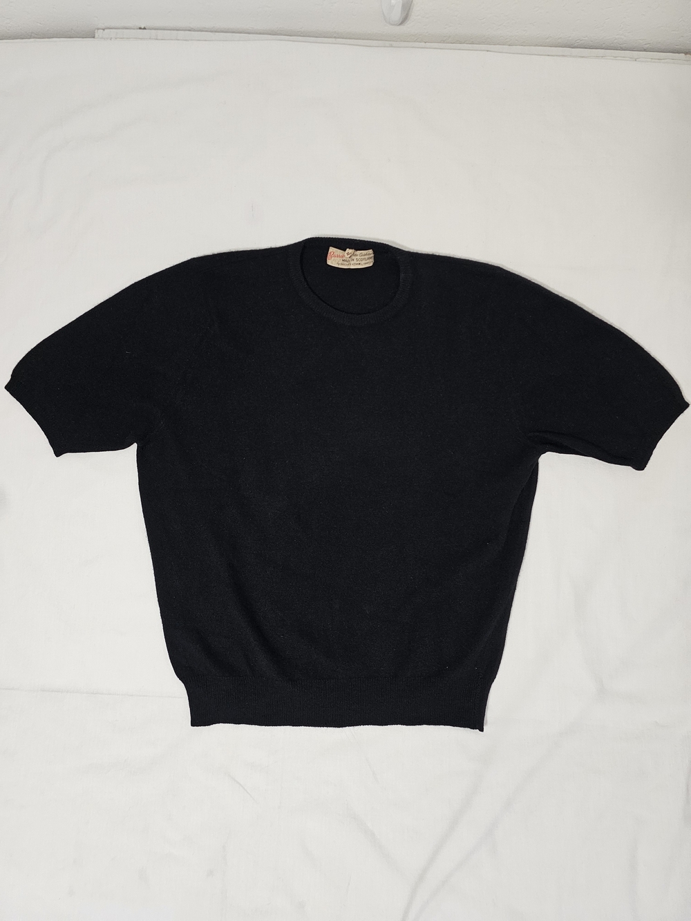 Vintage Barrie Scotland 100% Pure Cashmere Black Short Sleeve Sweater Women M/L - Picture 4 of 8